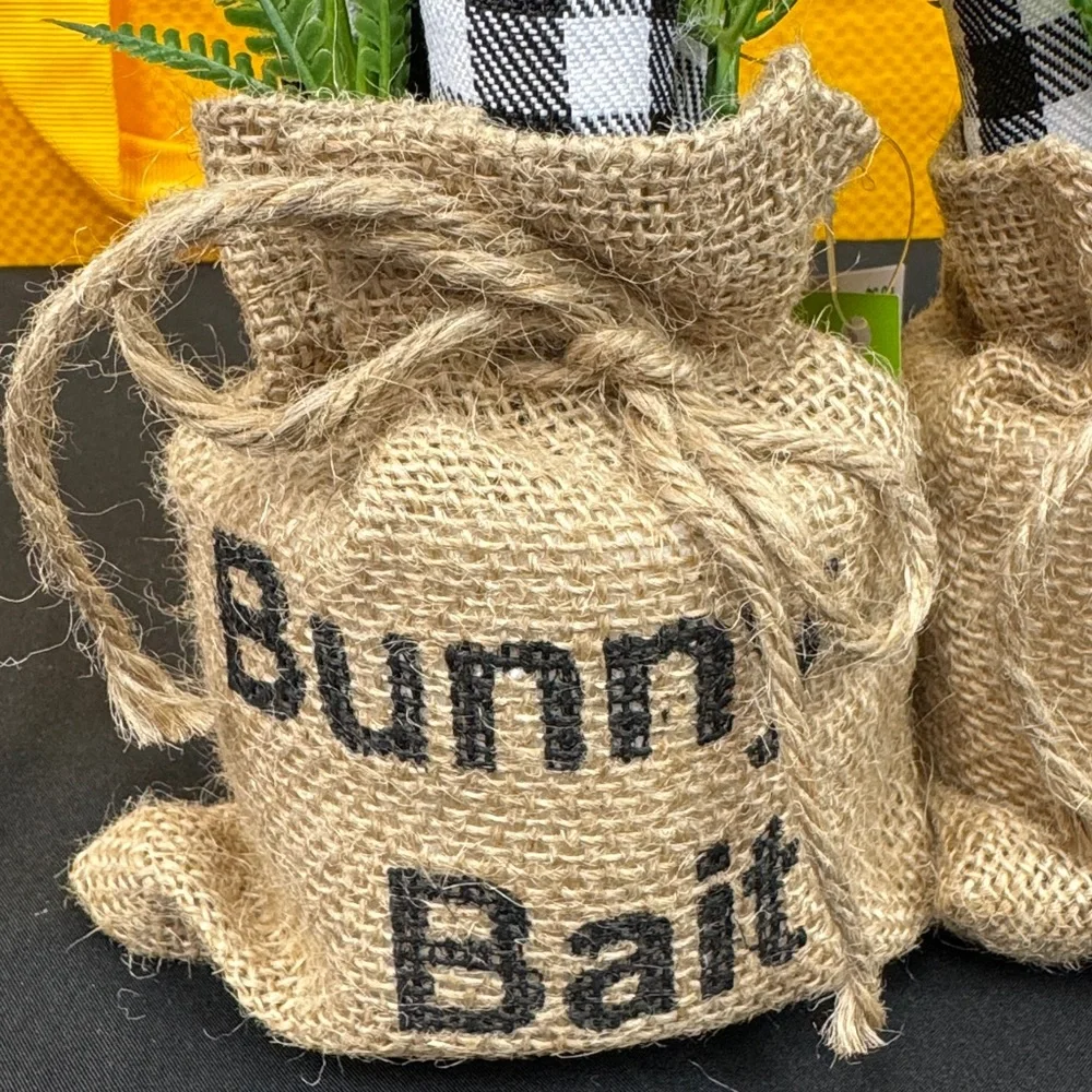 Plaid Carrot Decor in Burlap Bag Bunny Bait Jute Bag 8x5 inches each both new